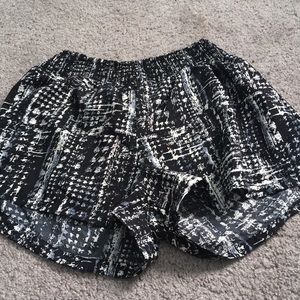 Flowy patterned shorts